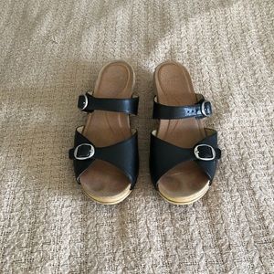 Dansko Lottie sandal